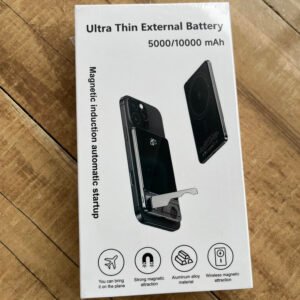 Batería Externa ultra delgada con Soporte, Pantalla LED y Gancho – Carga Inalámbrica o por Cable