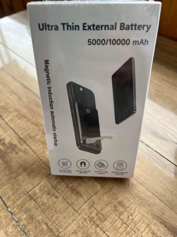 Batería Externa ultra delgada con Soporte, Pantalla LED y Gancho – Carga Inalámbrica o por Cable - Image 12